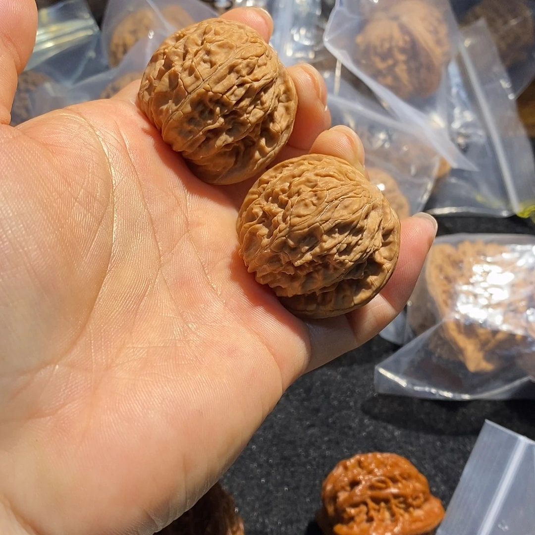 ****️文玩核桃吊坠磨盘狮子头39