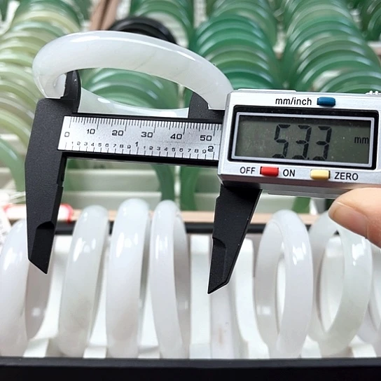 未镶嵌手镯东陵石