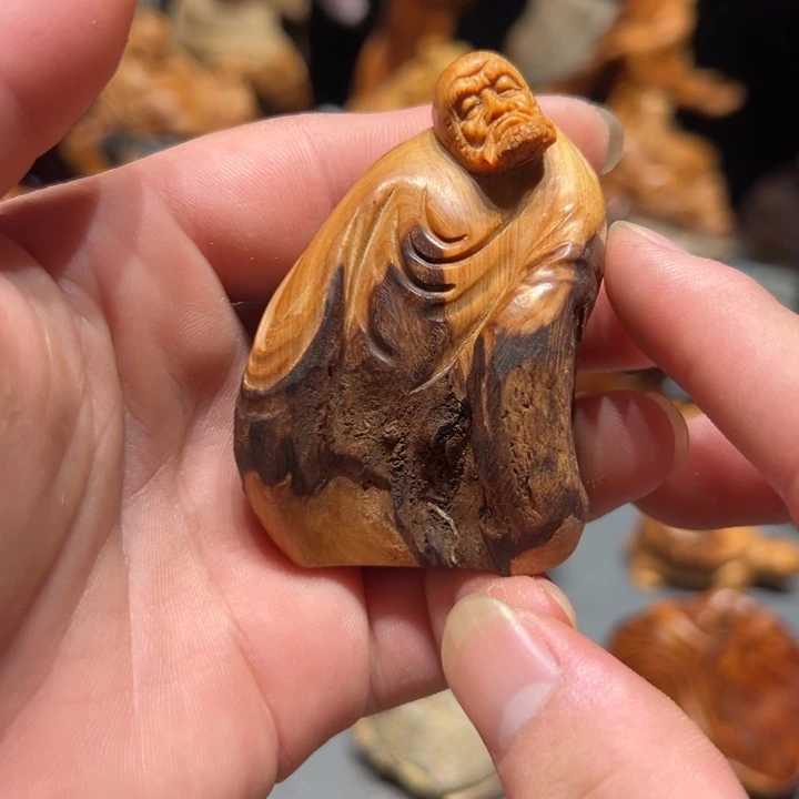 柏木（崖柏）点点关注