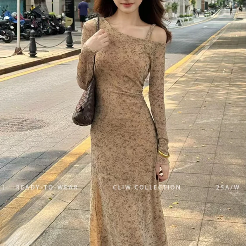 菜菜复古时光小个子秋季斜肩修身显瘦碎花显高挑连衣裙