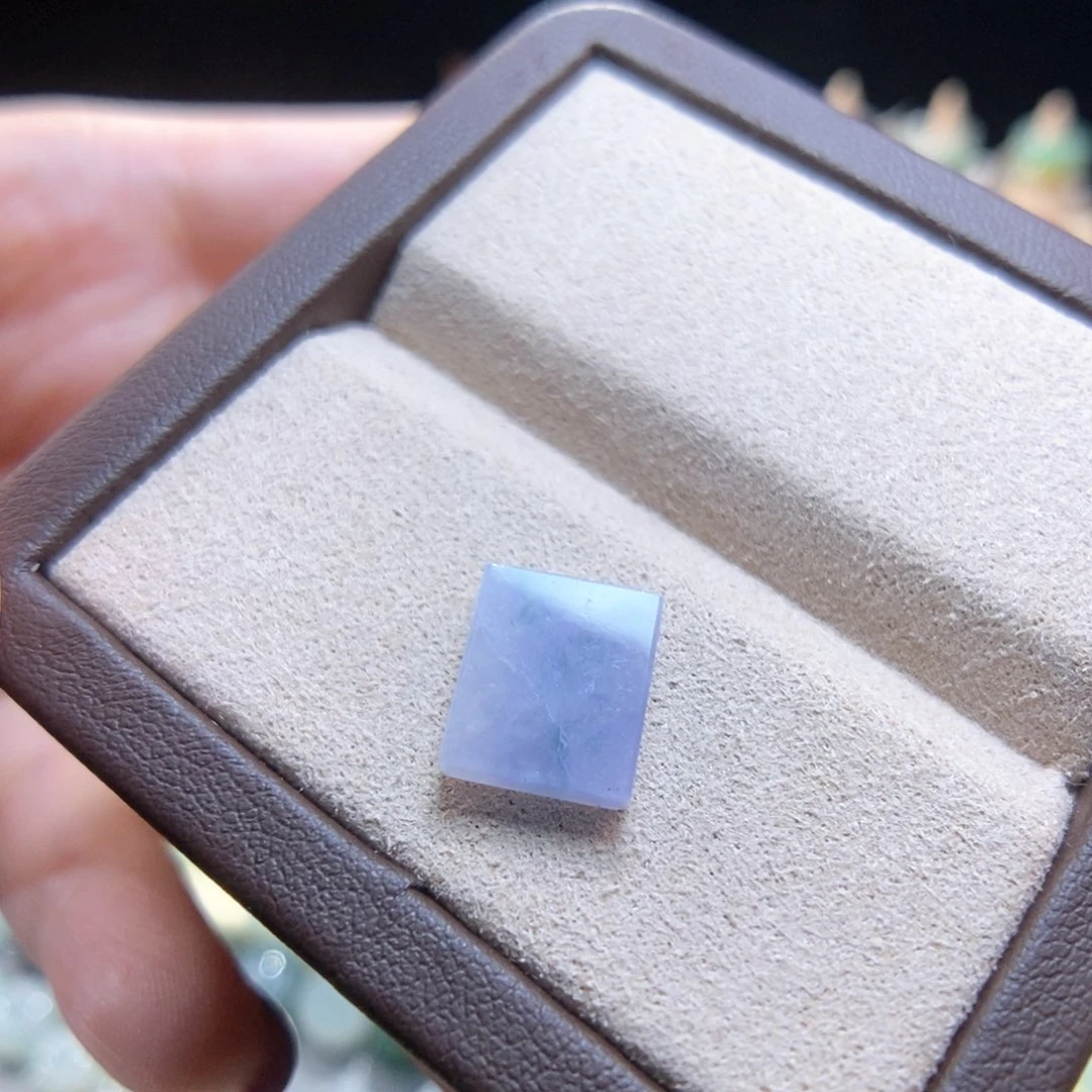 翡翠未镶嵌颈饰紫无事牌