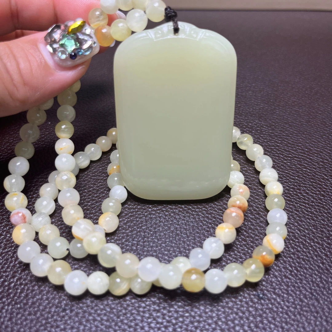 新疆和田玉 黄口料平安无事牌A06