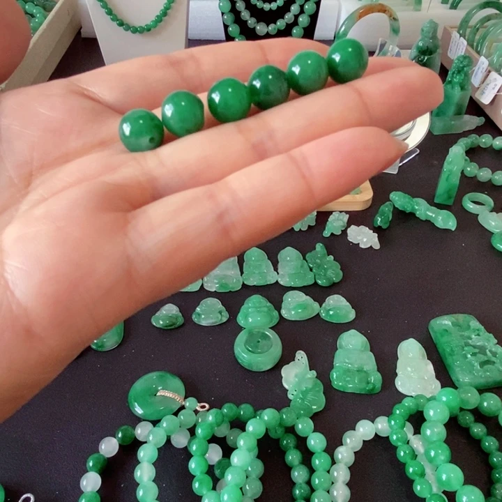 石英质玉吊坠(不含链)未镶嵌大****司