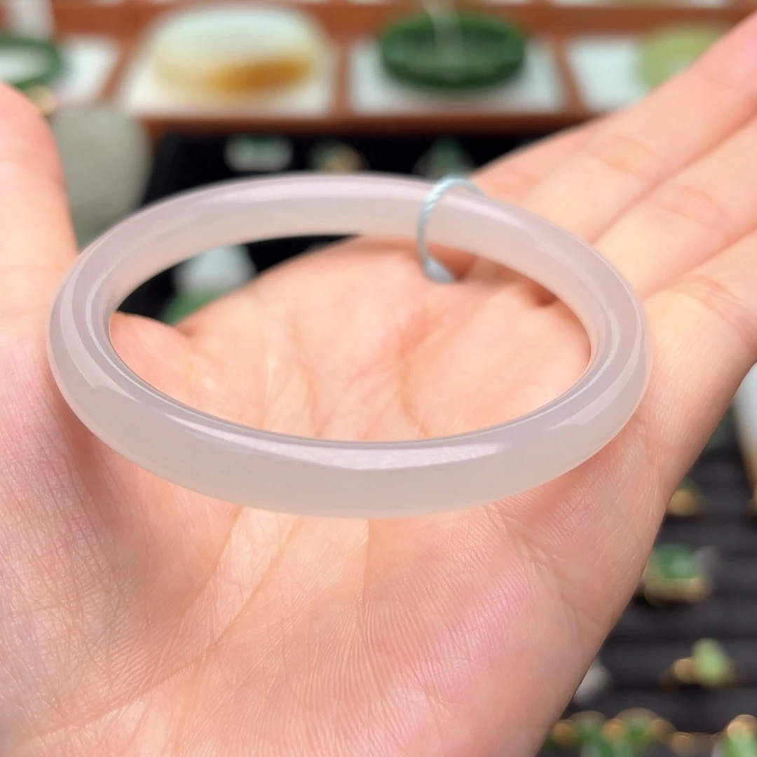 【闪购商品】未镶嵌手镯和田玉