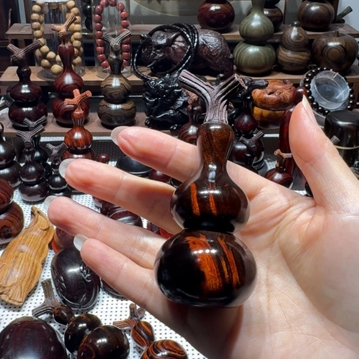 张***波交趾黄檀（大红酸枝）4.0直径葫芦