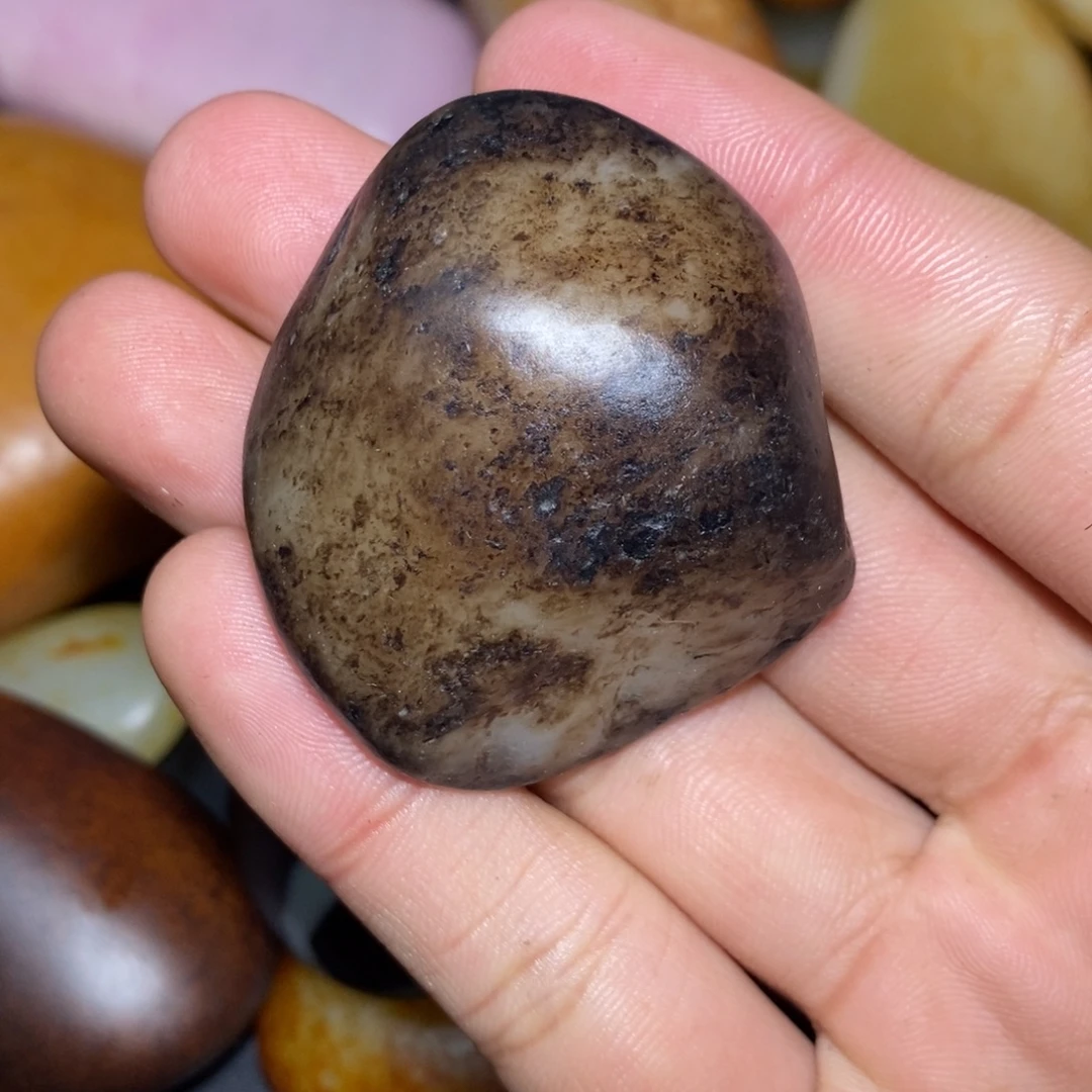 和田玉未镶嵌珠宝奇石