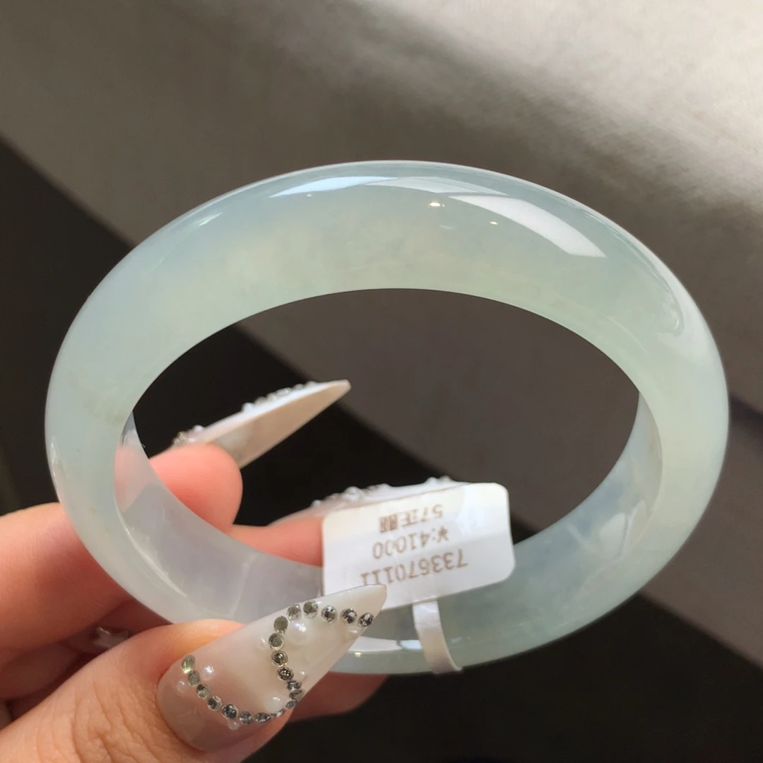 翡翠手镯未镶嵌白冰正圈手镯