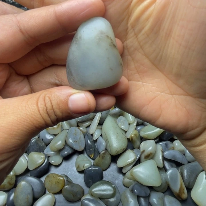 和田玉未镶嵌珠宝奇石