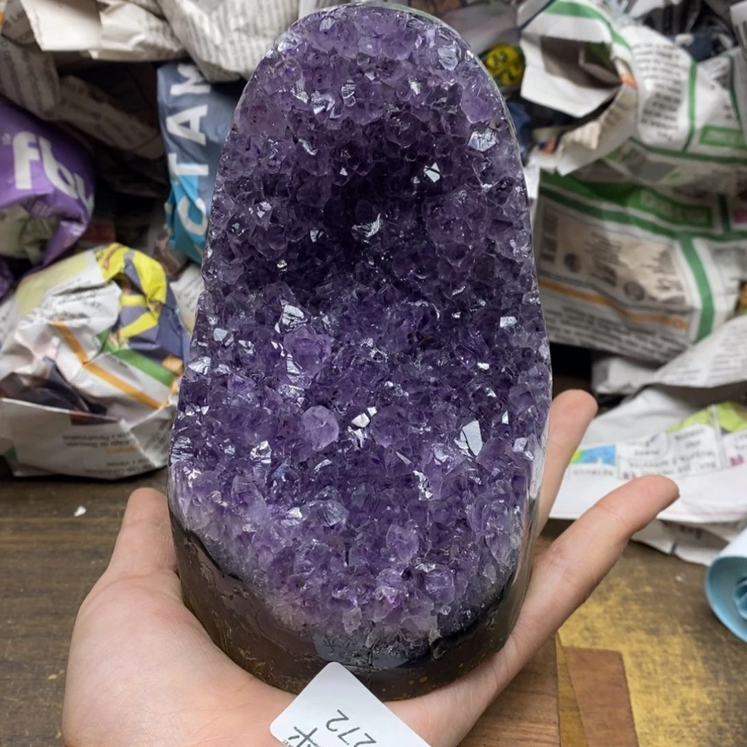 紫晶乌拉圭未镶嵌