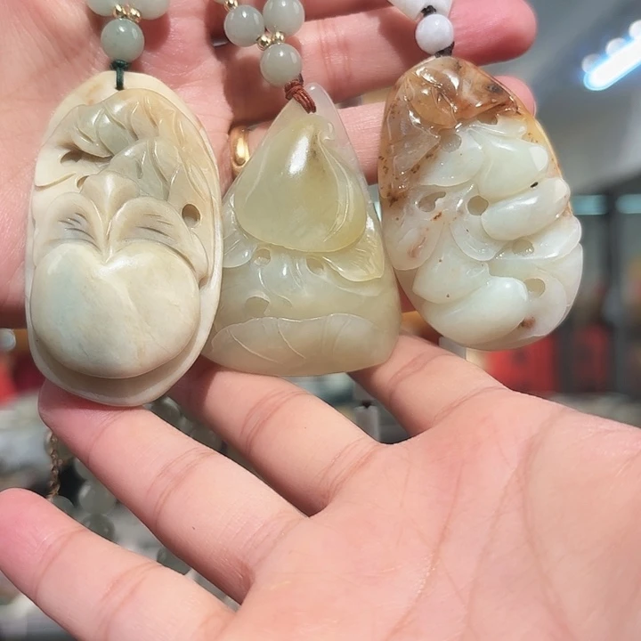 和田玉未镶嵌颈饰