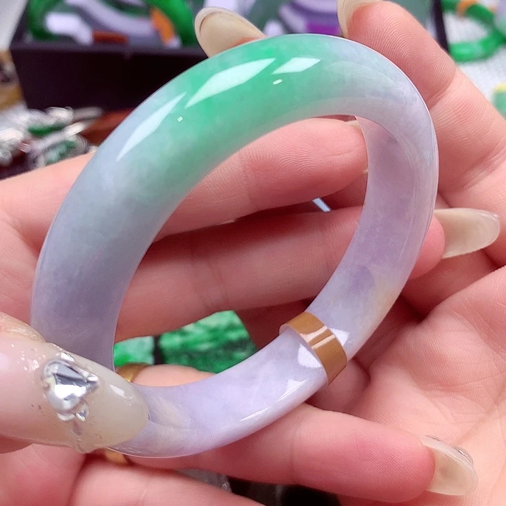 翡翠未镶嵌手镯翡翠手镯