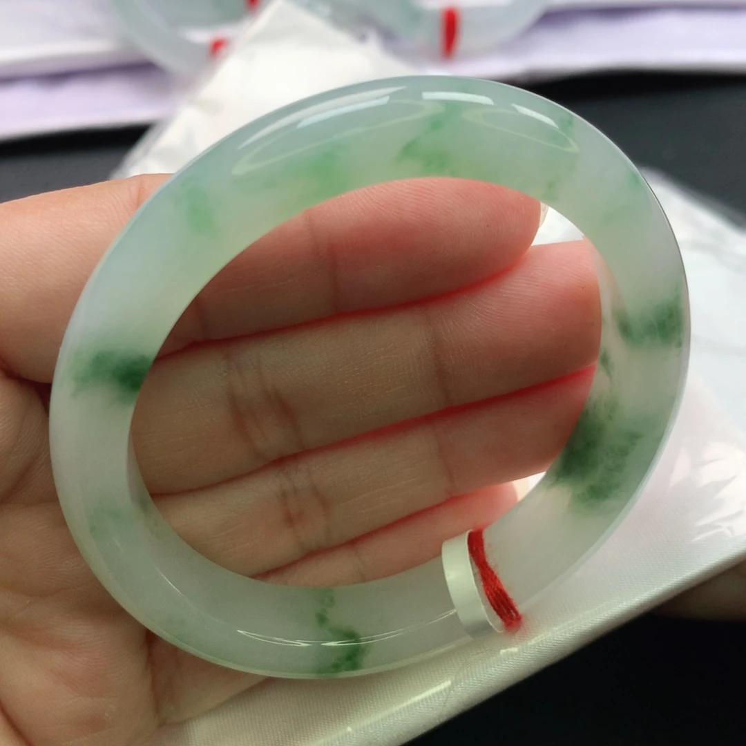 翡翠手镯未镶嵌缅甸55