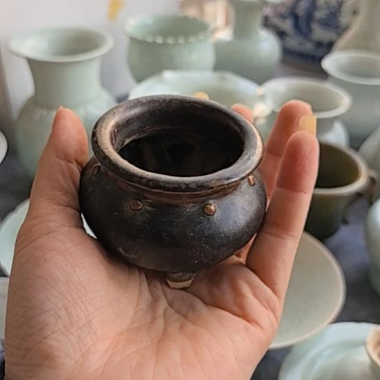 王***腾瓷片小香炉一个全品的