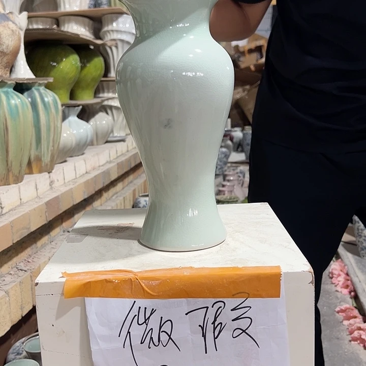 景德镇陶瓷花瓶微瑕介意勿拍