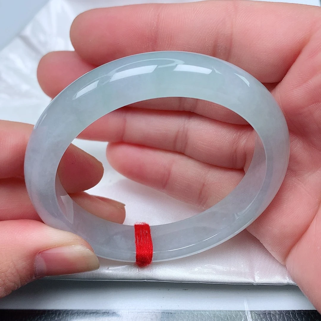 翡翠手镯未镶嵌天然