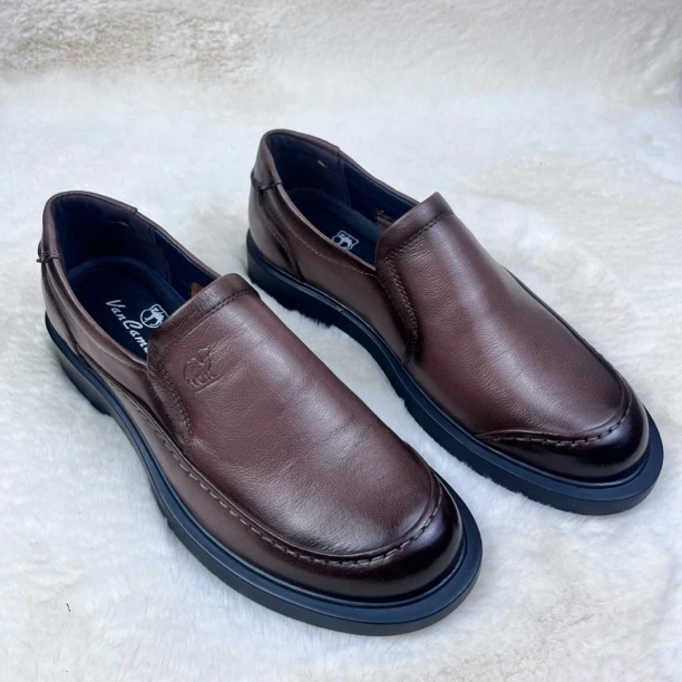 驼色一脚蹬有根儿休闲皮鞋