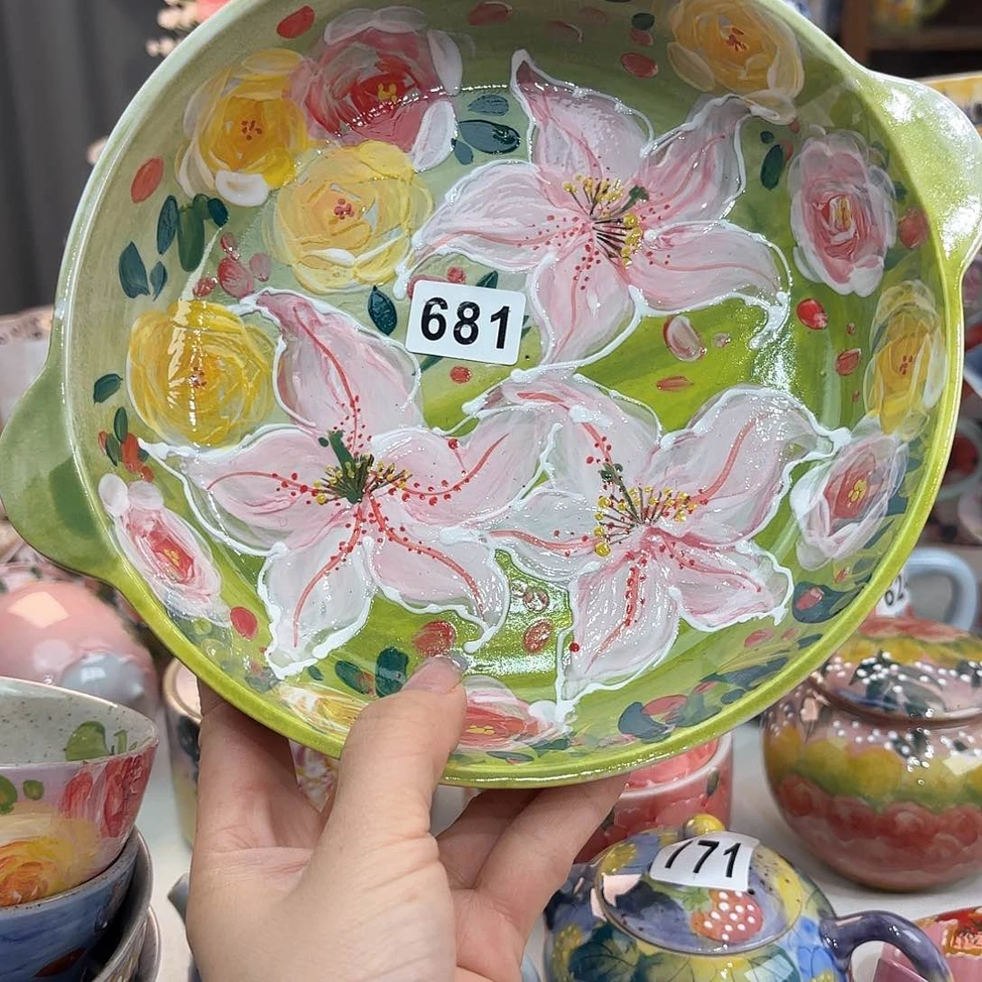 瓷片我不敢看电视我要把电视打开电视