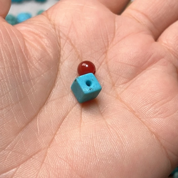 南红玛瑙未镶嵌颈饰