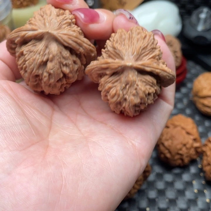 给****41精品楼不打底发货