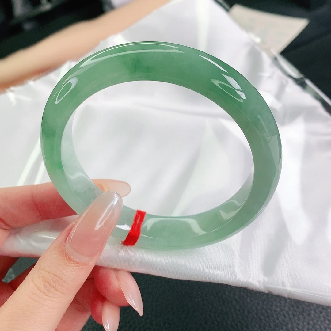 未镶嵌手镯翡翠58圈