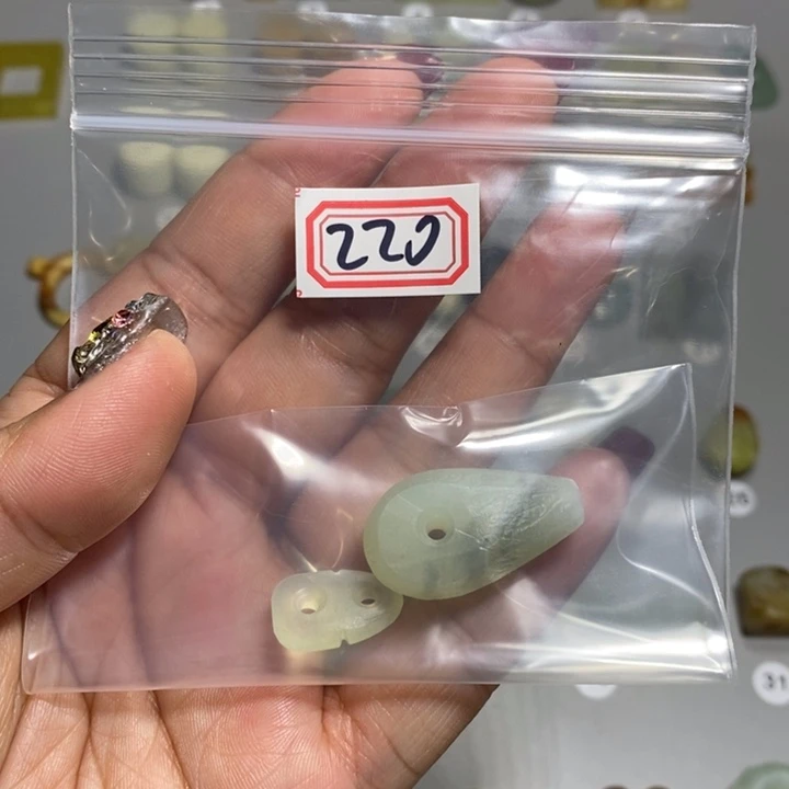 蛇纹石玉颈饰未镶嵌乐**宝