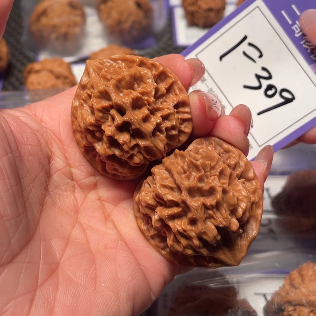 文玩核桃把件309号帝王40