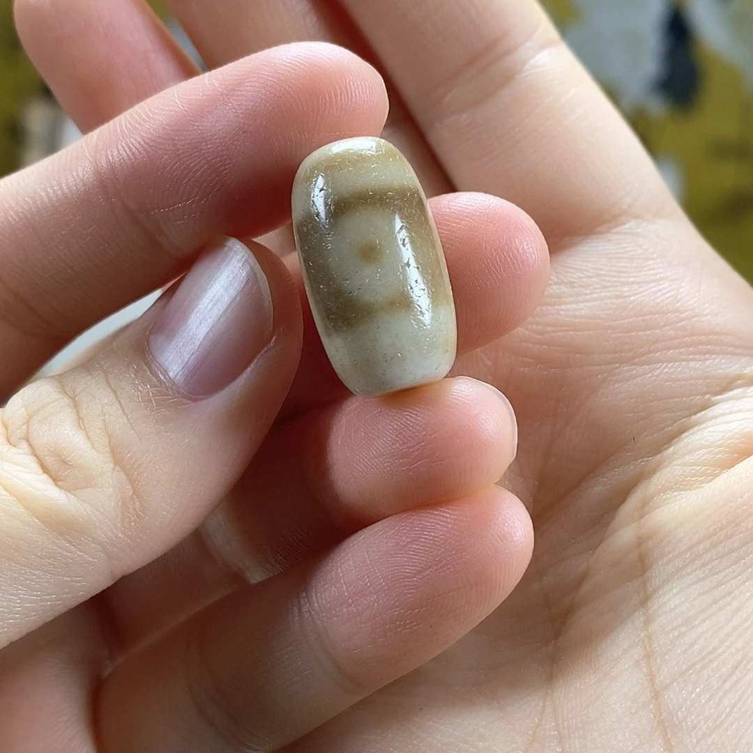 玛瑙/玉髓散珠二眼