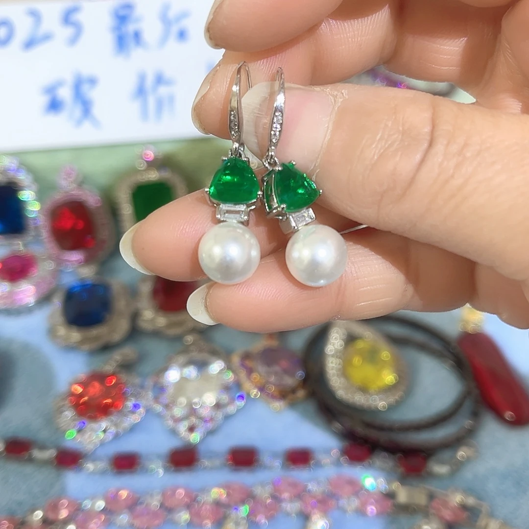 钨金璀璨夺目耀眼