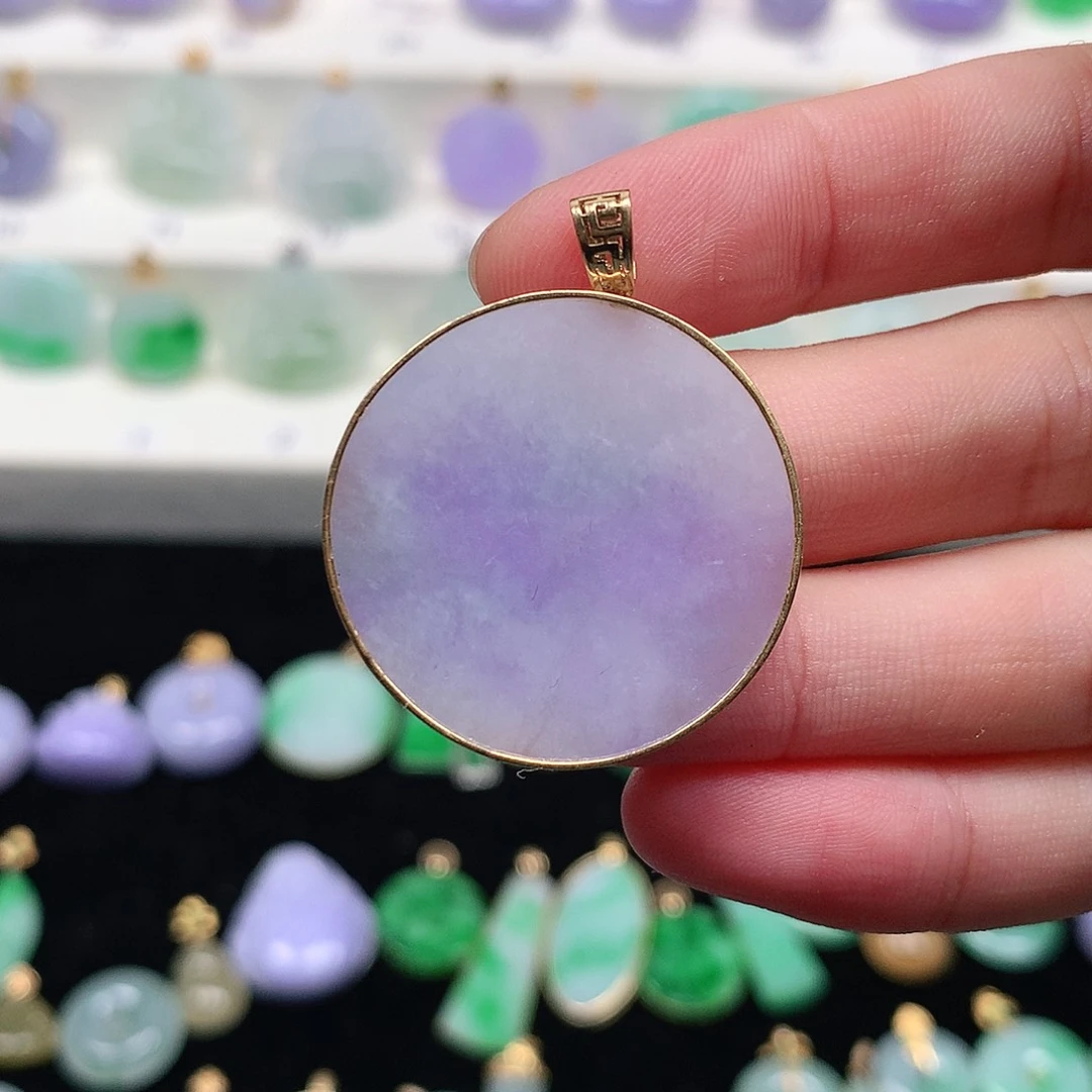 颈饰18K金镶嵌翡翠翡翠吊坠