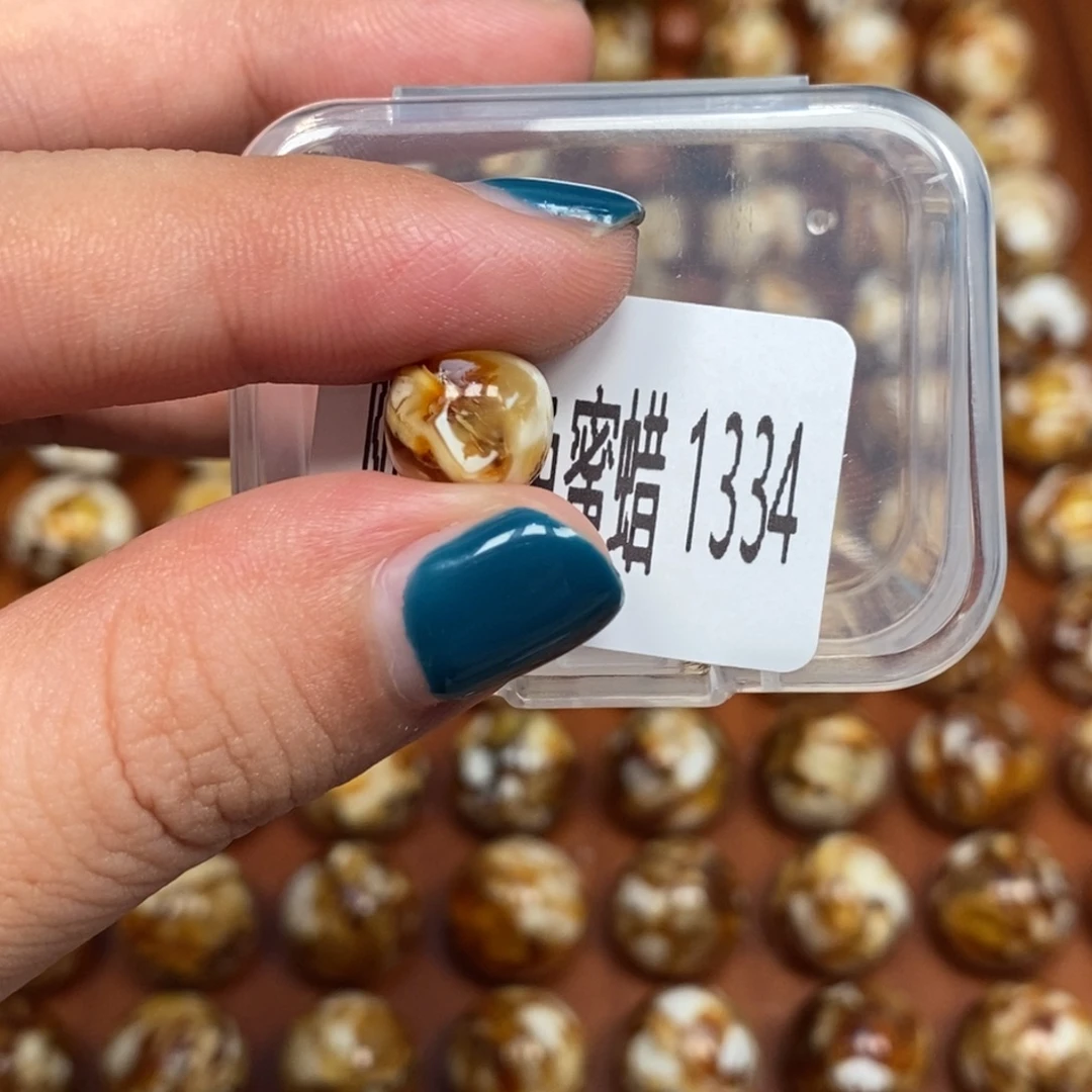 把件猴头核桃沁色蜜蜡圆珠老型1334