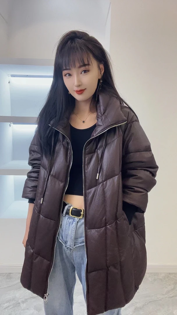 绵羊皮+羽绒女装网红外套长款时尚羽绒服休闲连帽百搭韩版设计师