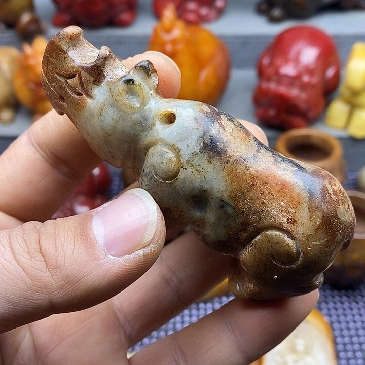 未镶嵌蛇纹石玉颈饰