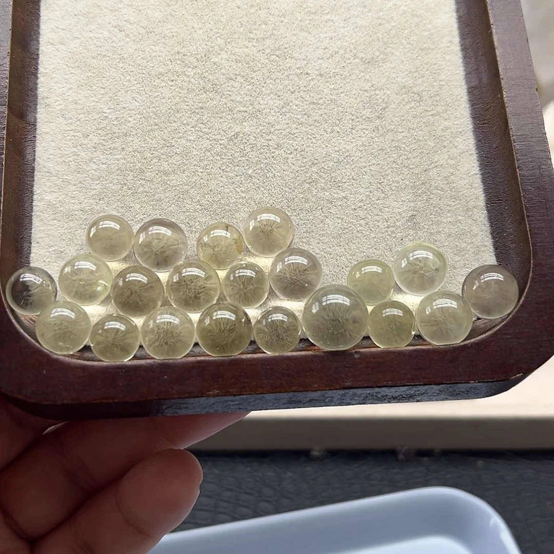 珠宝半成品未镶嵌水晶21 净！巴西黄水晶球（一盘）