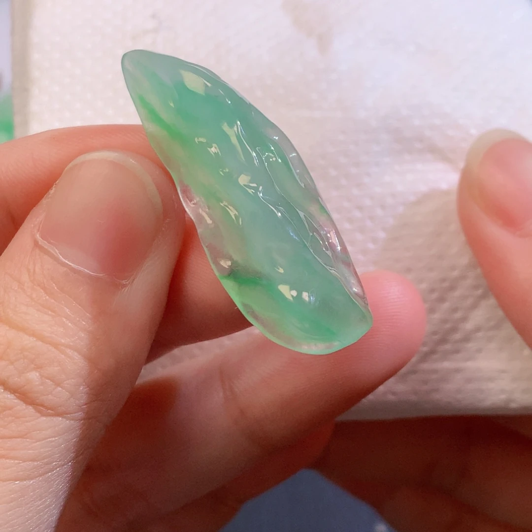 翡翠未镶嵌吊坠(不含链)327