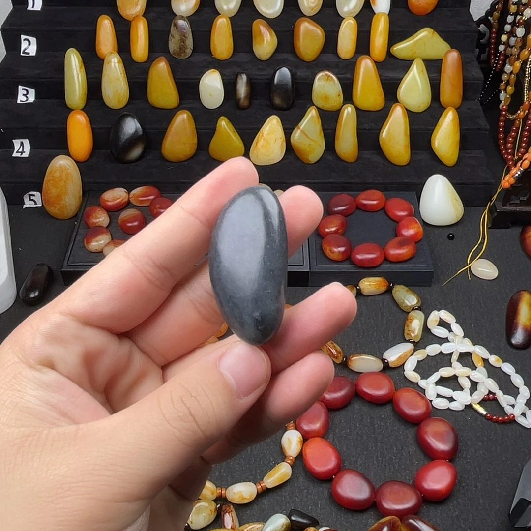 和田玉吊坠(赠链)未镶嵌