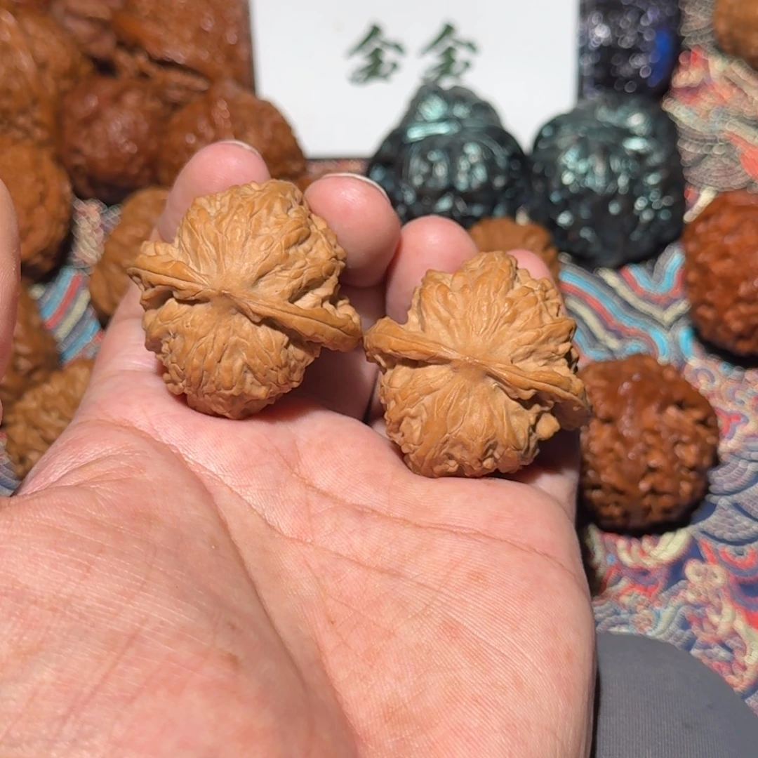 把件文玩核桃2094昌闷，尺寸39 39 35