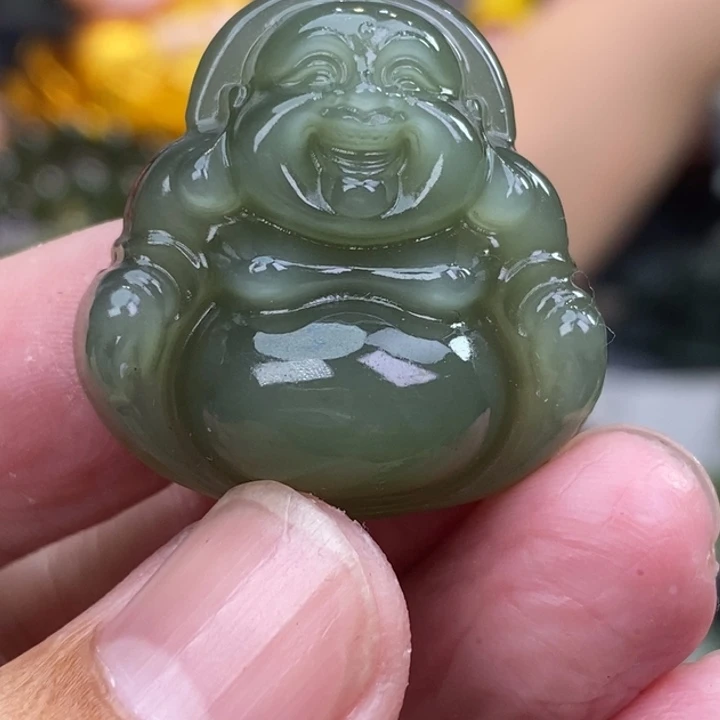 图***6和田玉未镶嵌颈饰