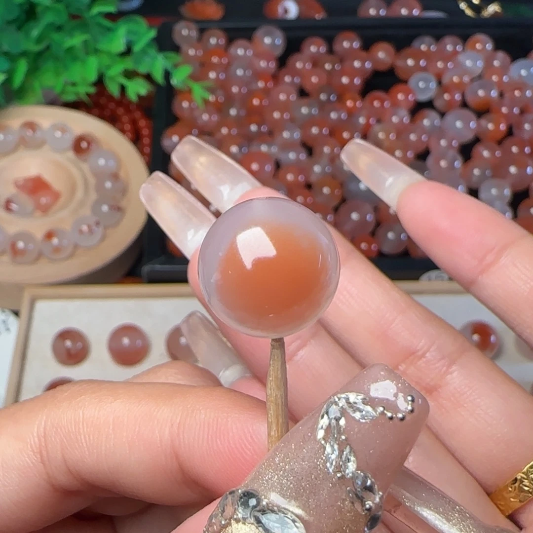 南红玛瑙颈饰未镶嵌