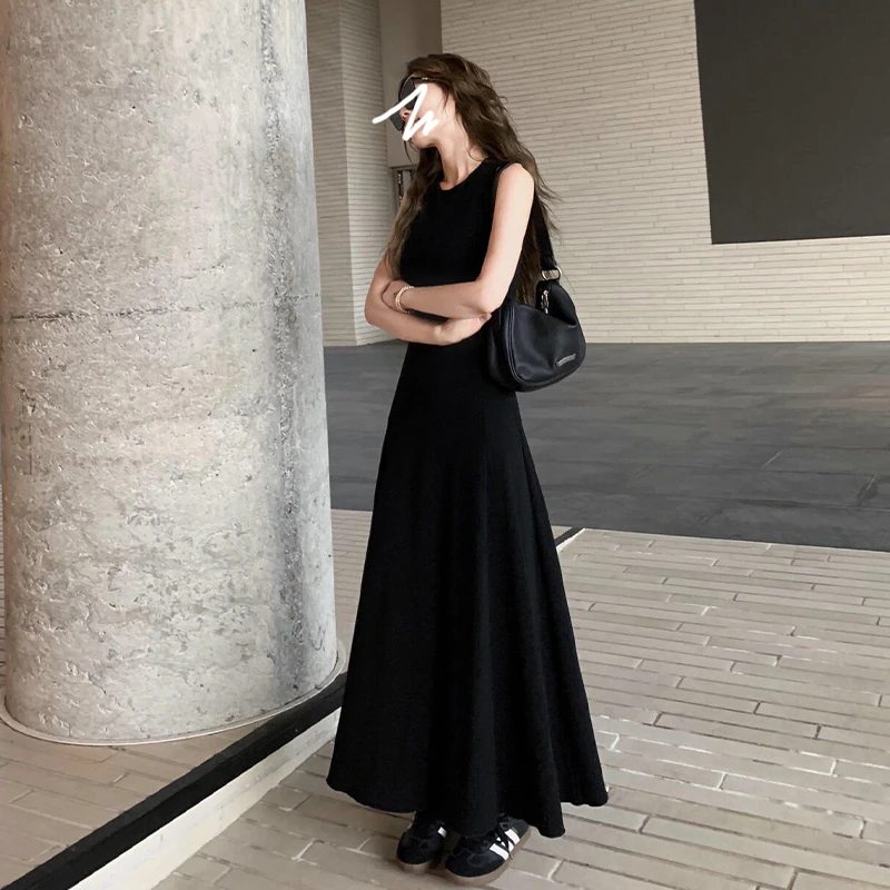 法式无袖背心连衣裙子女夏季2025小个子修身收腰显瘦黑色长裙4193