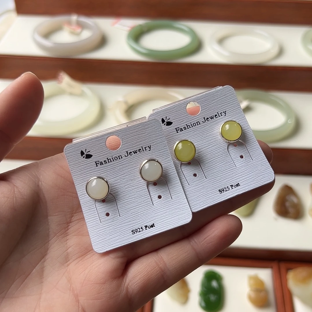 和田玉银S925镶嵌耳钉一对79.9