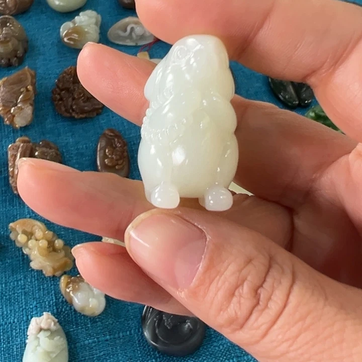 和田玉未镶嵌吊坠(不含链)