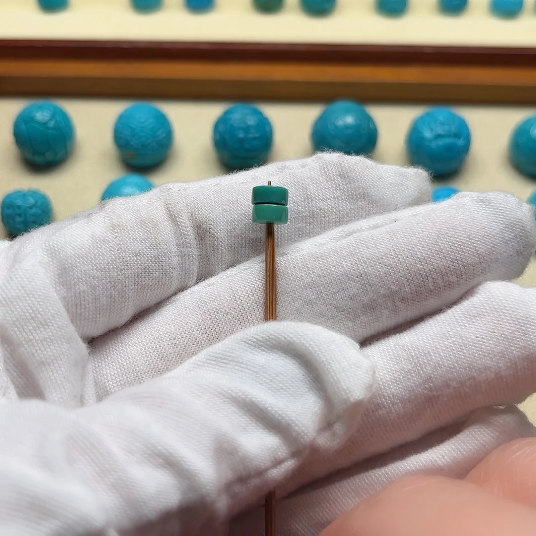 绿松石未镶嵌天然原矿绿松石无镶嵌直切5.6