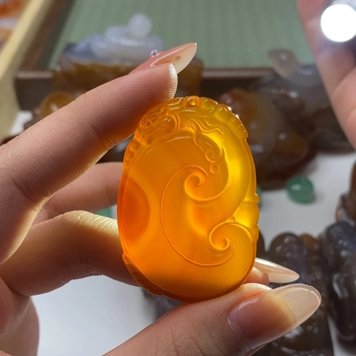 玛瑙/玉髓未镶嵌颈饰