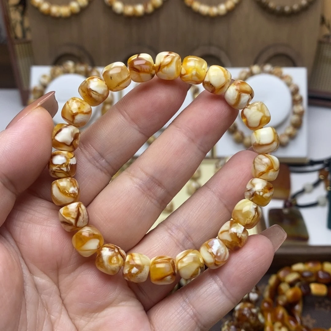 9mm沁色精工老型手串一条有矿点