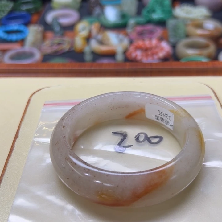 未镶嵌手镯石英质玉宝200