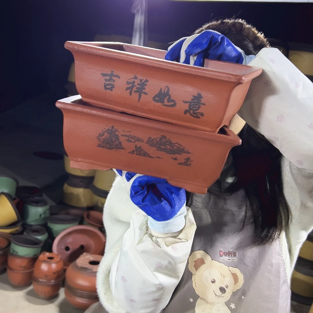 26+26红马槽花盆花盆