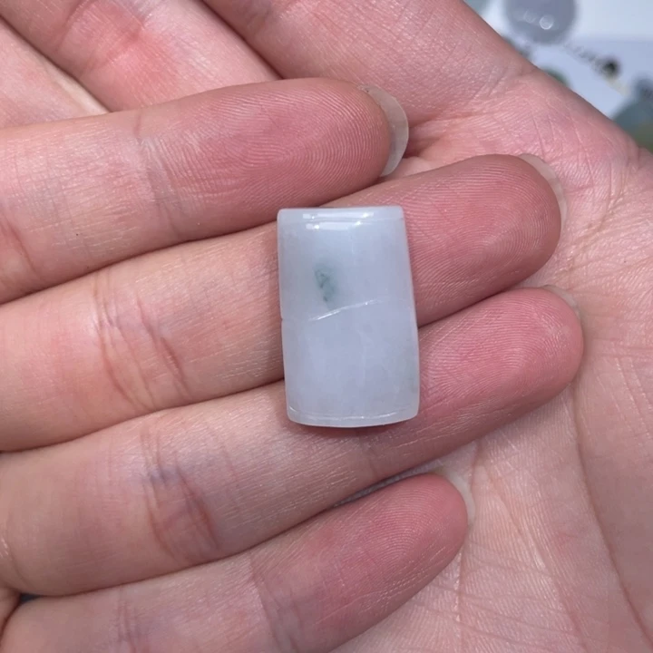 翡翠未镶嵌颈饰翡翠挂饰2
