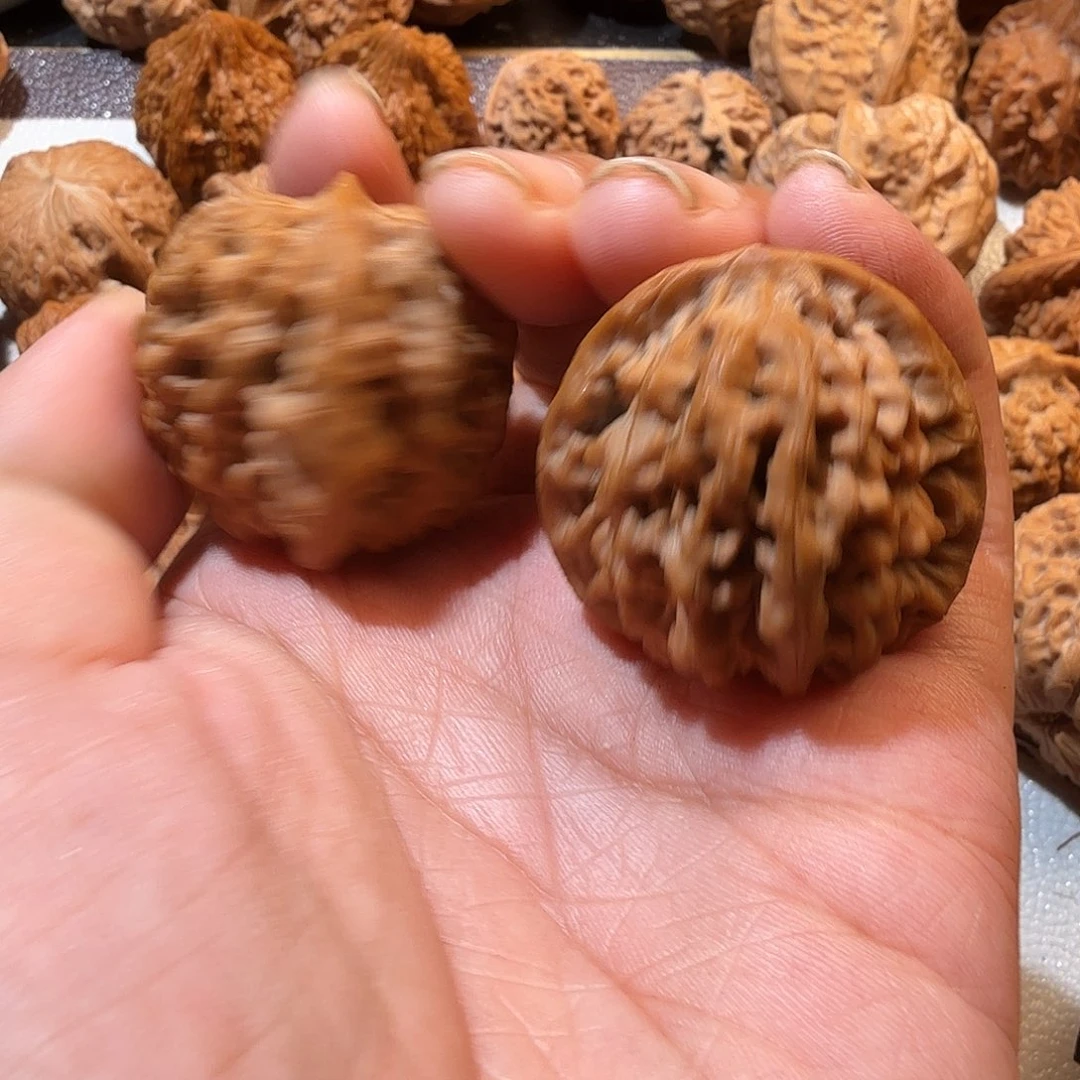 文玩核桃吊坠秦闷