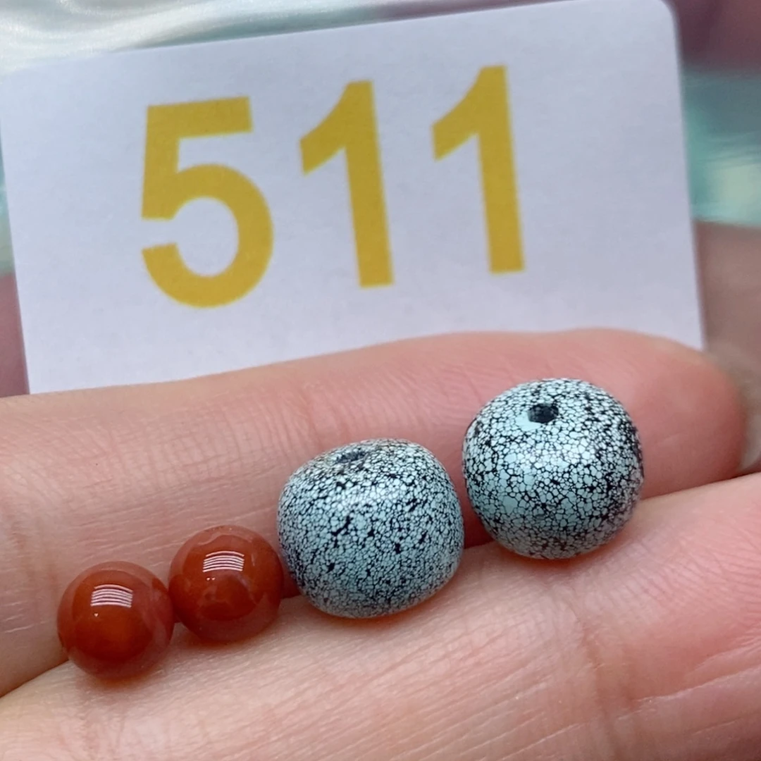 南红玛瑙未镶嵌珠宝奇石