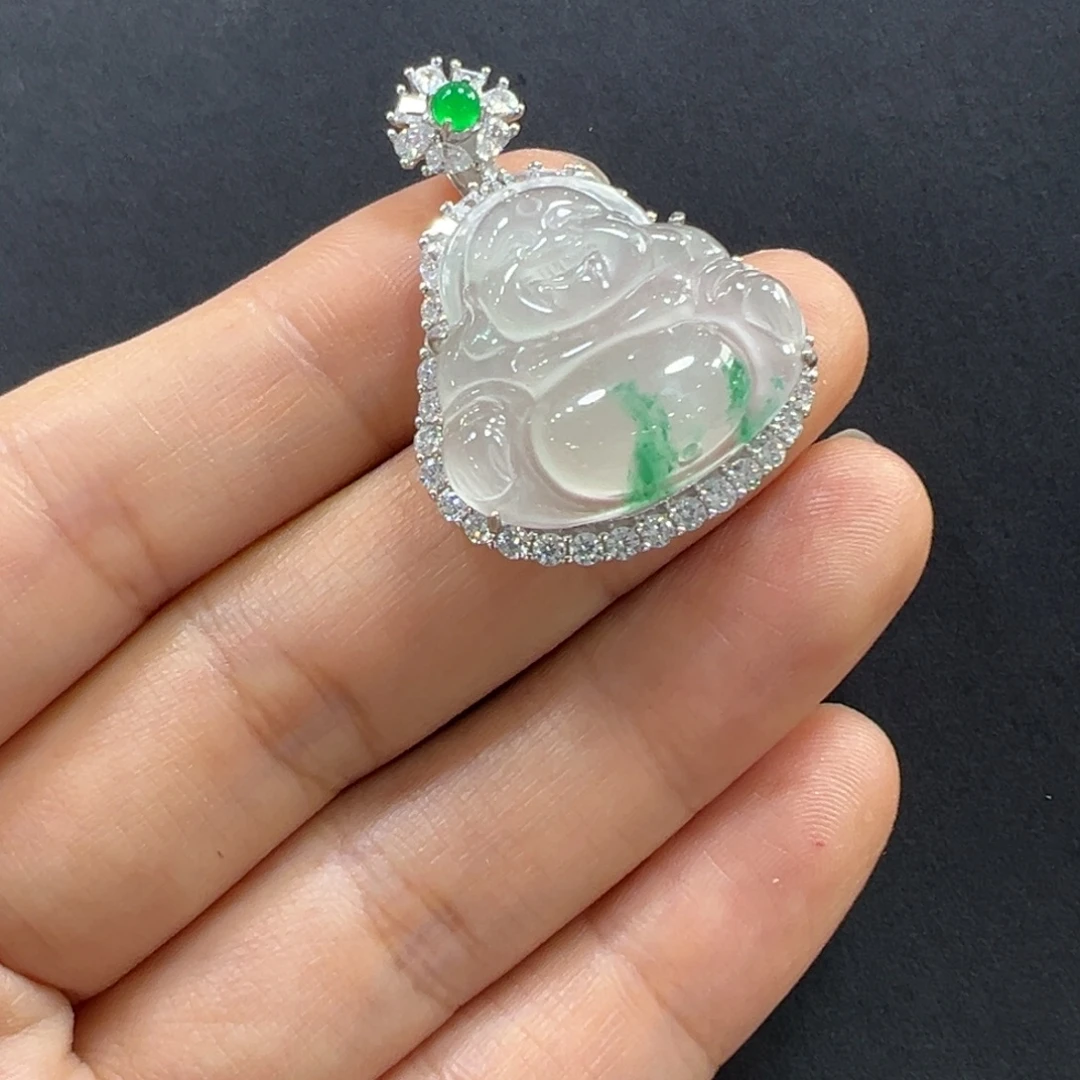 石英质玉未镶嵌颈饰